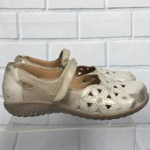 Naot Toatoa Beige Gold Metallic Leather Mary Jane Shoes Women Sz 38 EU 7 US