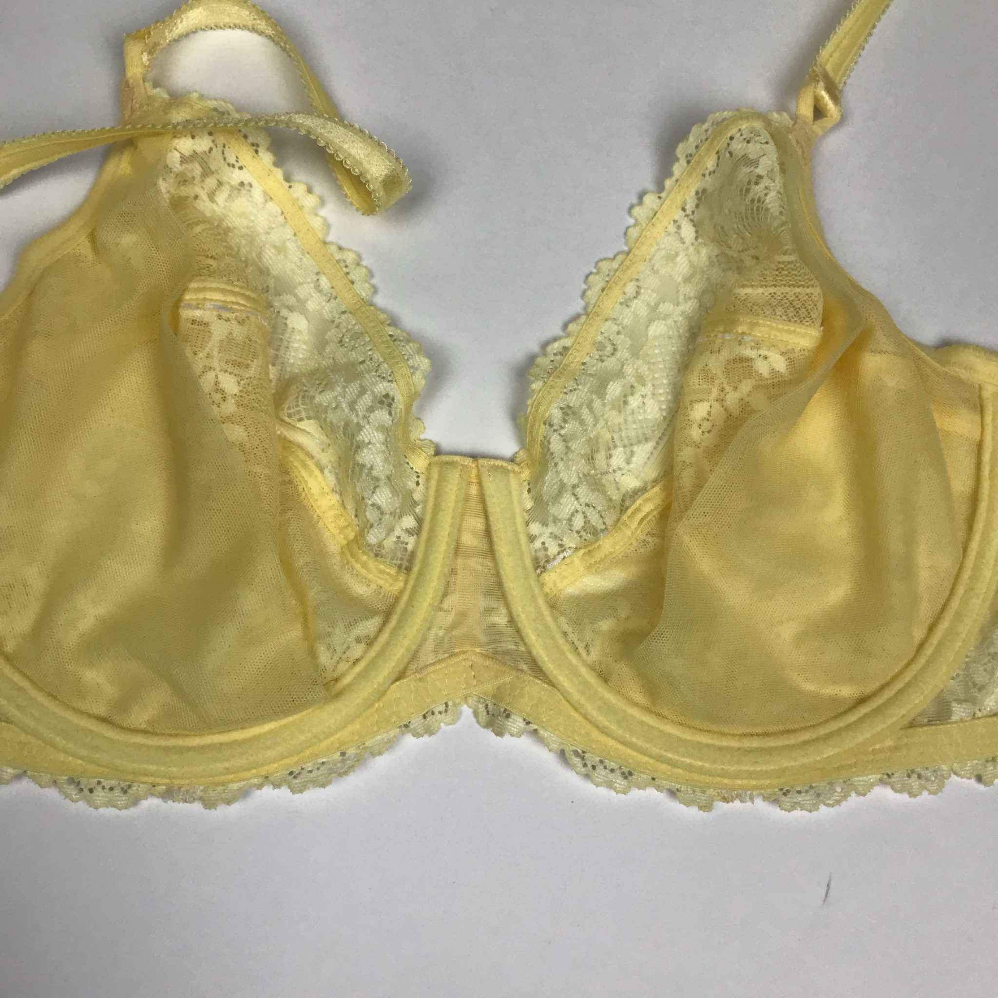 Nwot Wacoal Embrace Lace Rare Yellow Underwire Bra 65191 Size 38dd Apex Jewelry