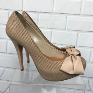 Via Uno Blush Leather Bow Platform Pumps Size 7